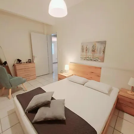 Frida's Urban Escape テッサロニキ